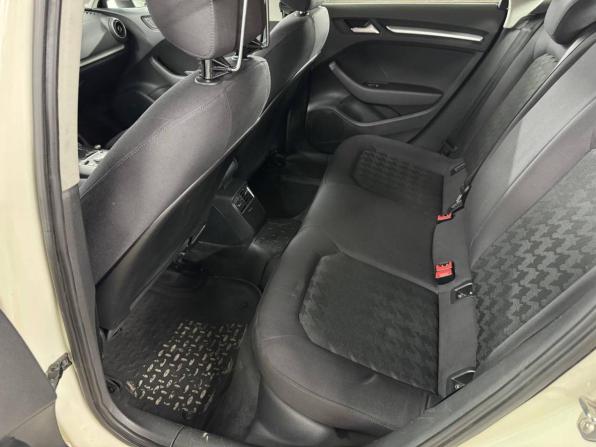 Audi A3 III (8V) с пробегом 2013 года, цена 989 000 рублей, 240000 км, хэтчбек, Автокод Объявления