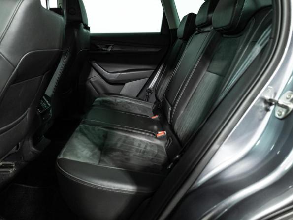 Skoda Karoq I с пробегом 2020 года, цена 2 529 700 рублей, 71608 км, внедорожник, Автокод Объявления