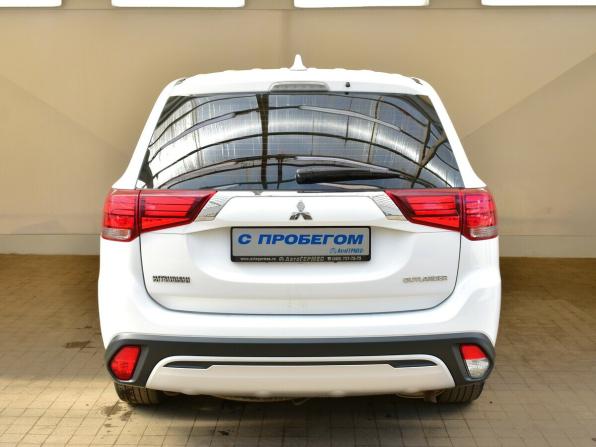 Mitsubishi Outlander III Рестайлинг 3 с пробегом 2019 года, цена 2 100 000 рублей, 77260 км, внедорожник, Автокод Объявления