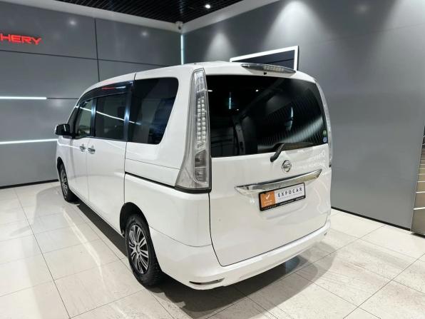 Nissan Serena IV (C26) с пробегом 2014 года, цена 1 310 000 рублей, 211000 км, минивэн, Автокод Объявления