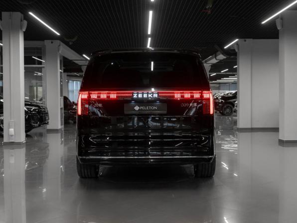 Zeekr 009 I с пробегом 2024 года, цена 16 000 000 рублей, 98 км, минивэн, Автокод Объявления