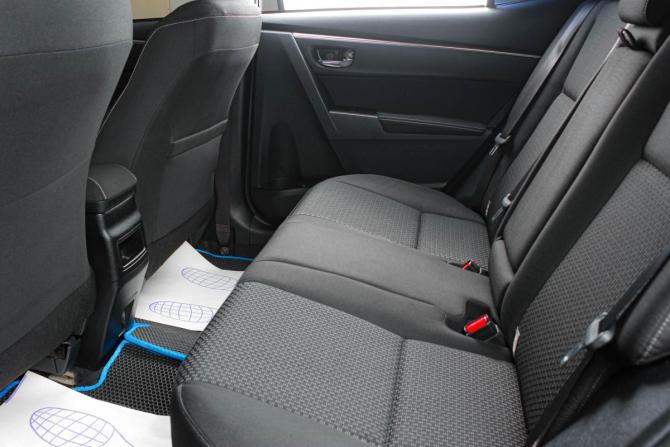 Toyota Corolla XI (E160 E170 E180) с пробегом 2013 года, цена 1 699 000 рублей, 170330 км, седан, Автокод Объявления
