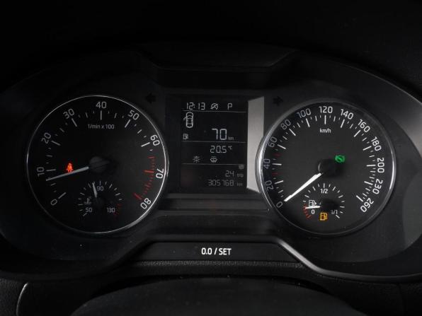 Skoda Octavia III (A7) с пробегом 2014 года, цена 759 000 рублей, 305768 км, лифтбек, Автокод Объявления