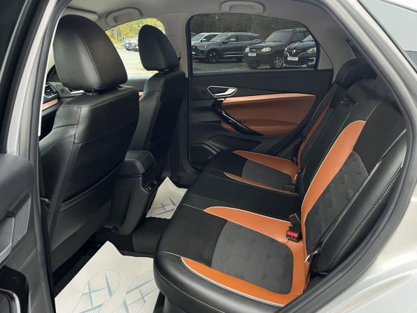 Lada (ВАЗ) Vesta I Рестайлинг (NG) с пробегом 2025 года, цена 1 549 000 рублей, 10720 км, седан, Автокод Объявления
