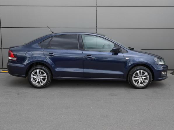 Volkswagen Polo V Рестайлинг с пробегом 2016 года, цена 898 000 рублей, 170917 км, седан, Автокод Объявления