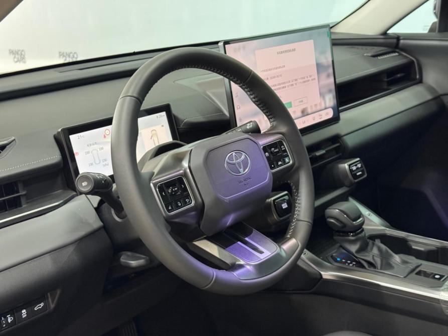 Toyota RAV4 VI (XA60) Набережные Челны  - изображение 12