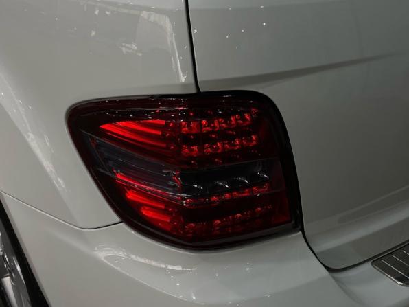 Mercedes-Benz M-Класс II (W164) Рестайлинг с пробегом 2010 года, цена 1 500 000 рублей, 271329 км, внедорожник, Автокод Объявления