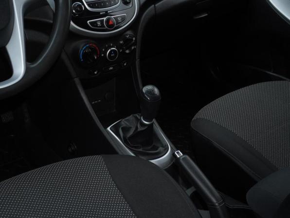 Hyundai Solaris I с пробегом 2011 года, цена 699 000 рублей, 141009 км, седан, Автокод Объявления
