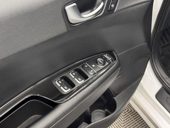 Kia Optima IV с пробегом 2018 года, цена 2 550 000 рублей, 19154 км, седан, Автокод Объявления