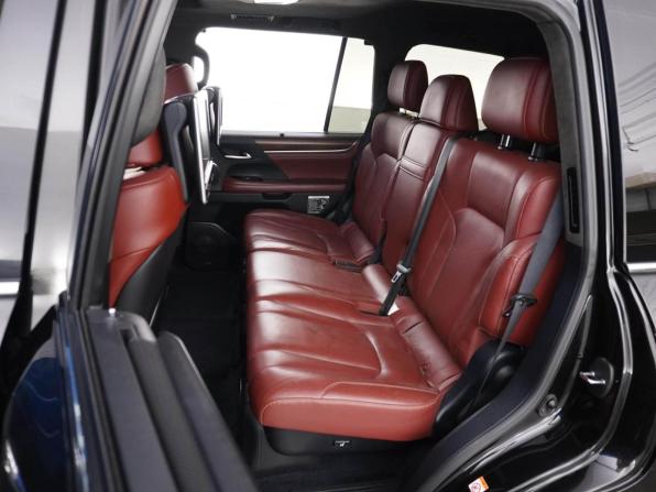 Lexus LX III Рестайлинг 2 с пробегом 2016 года, цена 5 999 654 рубля, 123958 км, внедорожник, Автокод Объявления