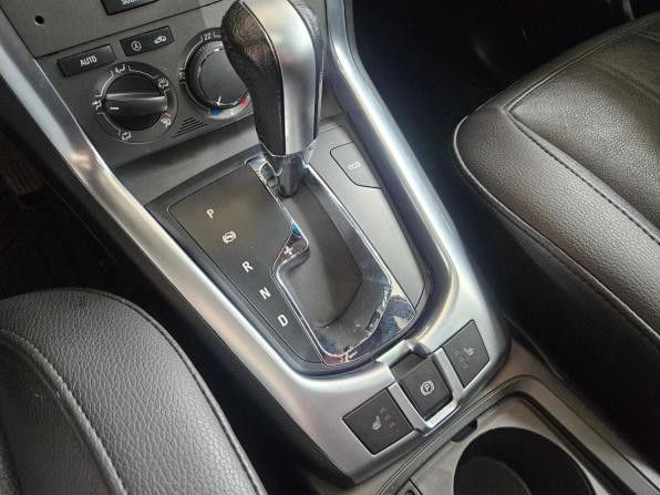 Opel Antara I Рестайлинг с пробегом 2012 года, цена 1 180 000 рублей, 158618 км, внедорожник, Автокод Объявления