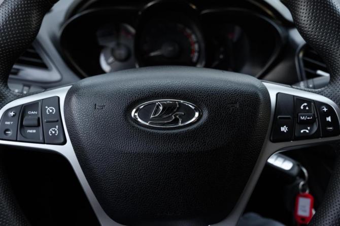 Lada (ВАЗ) Vesta I с пробегом 2020 года, цена 929 000 рублей, 61016 км, седан, Автокод Объявления