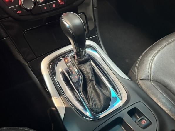 Opel Insignia I с пробегом 2012 года, цена 980 000 рублей, 179755 км, седан, Автокод Объявления