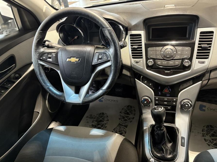 Chevrolet Cruze I Новомосковск  - изображение 15