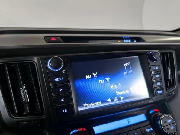 Toyota RAV4 IV (XA40) Рестайлинг с пробегом 2019 года, цена 2 295 000 рублей, 202493 км, внедорожник, Автокод Объявления