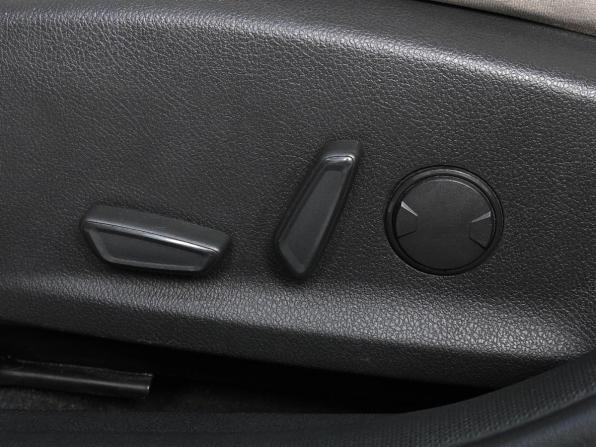 Ford Focus III Рестайлинг с пробегом 2015 года, цена 935 000 рублей, 245794 км, хэтчбек, Автокод Объявления