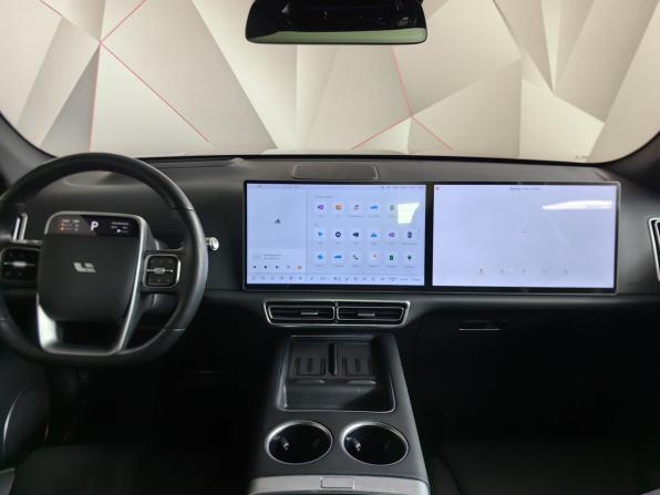 Li Auto (Lixiang) L7 I Рестайлинг с пробегом 2024 года, цена 5 700 000 рублей, 66600 км, внедорожник, Автокод Объявления