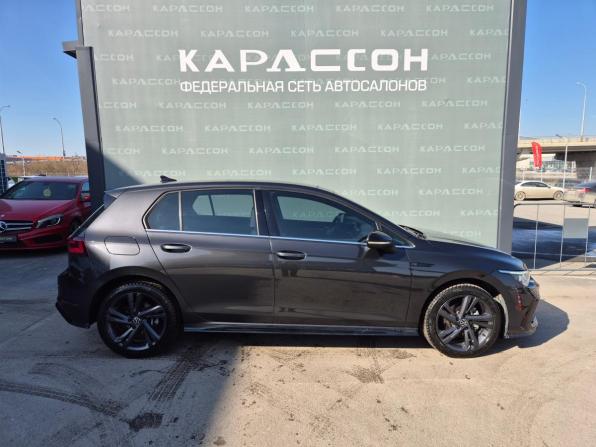 Volkswagen Golf VIII с пробегом 2020 года, цена 2 540 000 рублей, 91089 км, хэтчбек, Автокод Объявления