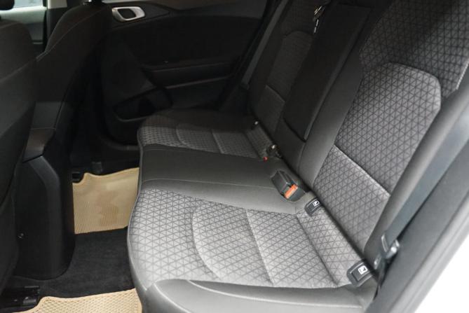 Kia Ceed III с пробегом 2021 года, цена 2 190 000 рублей, 76670 км, универсал, Автокод Объявления