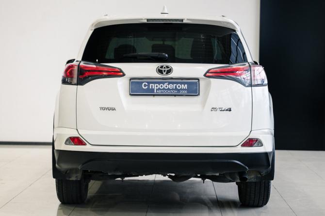 Toyota RAV4 IV (XA40) Рестайлинг с пробегом 2015 года, цена 2 020 000 рублей, 123000 км, внедорожник, Автокод Объявления