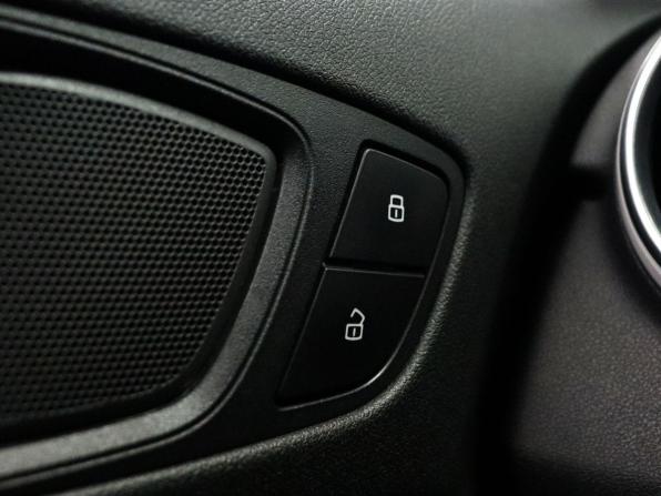 Audi A1 I (8X) с пробегом 2011 года, цена 929 000 рублей, 158303 км, хэтчбек, Автокод Объявления