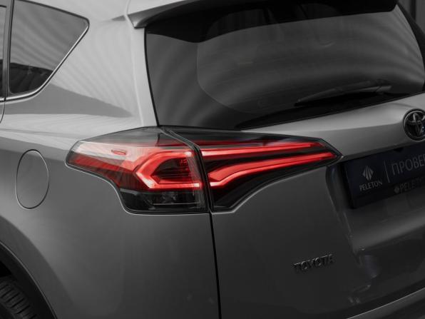 Toyota RAV4 IV (XA40) Рестайлинг с пробегом 2017 года, цена 1 990 000 рублей, 198132 км, внедорожник, Автокод Объявления
