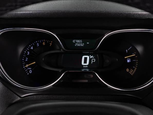 Renault Kaptur I с пробегом 2016 года, цена 1 300 000 рублей, 107865 км, внедорожник, Автокод Объявления