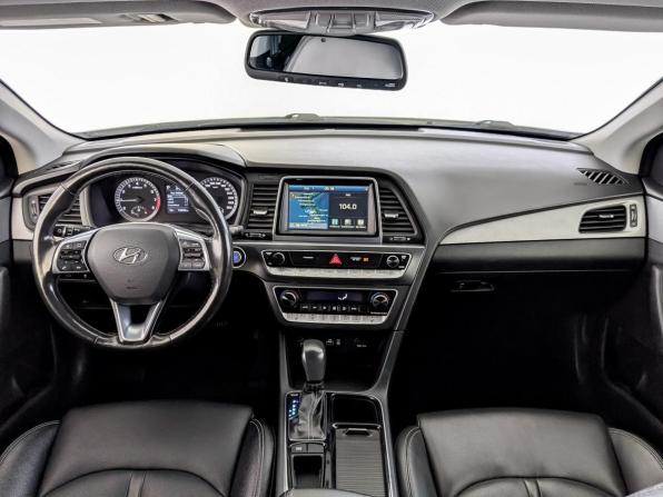 Hyundai Sonata VII (LF) Рестайлинг с пробегом 2017 года, цена 1 500 000 рублей, 188600 км, седан, Автокод Объявления
