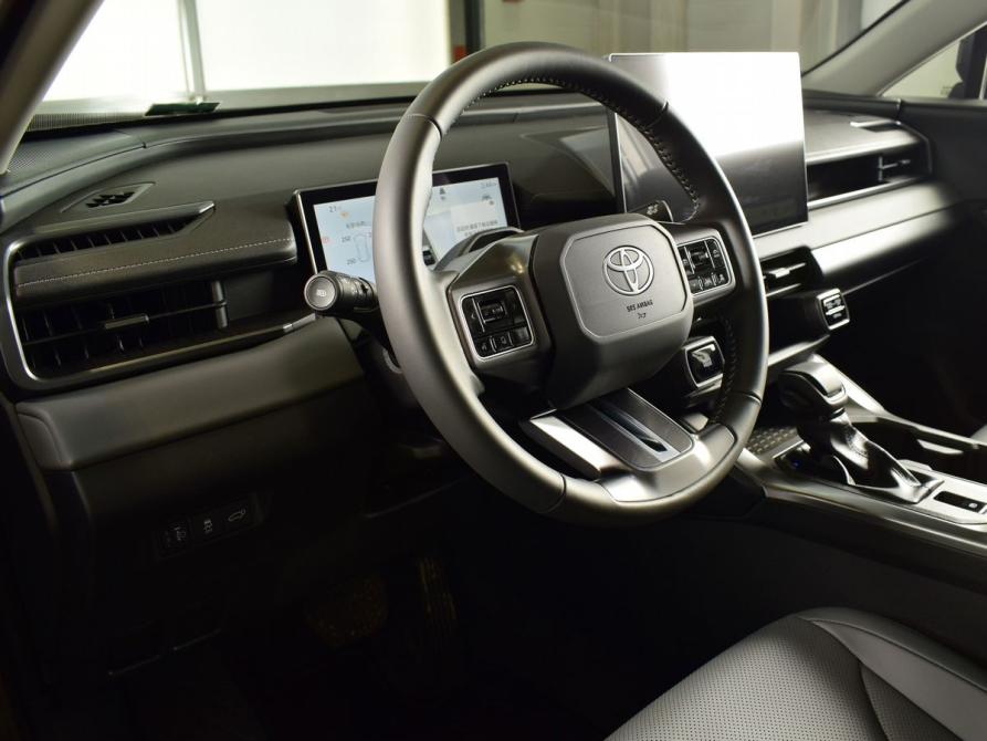 Toyota RAV4 VI (XA60) Кемерово  - изображение 9