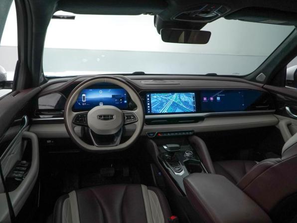 Geely Monjaro I с пробегом 2023 года, цена 3 377 077 рублей, 43138 км, внедорожник, Автокод Объявления