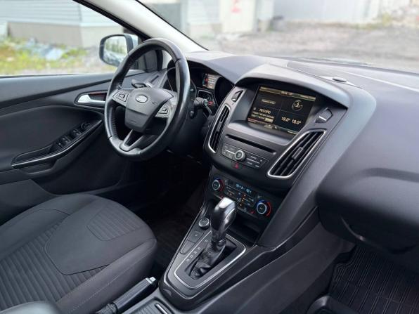 Ford Focus III Рестайлинг с пробегом 2015 года, цена 875 000 рублей, 198000 км, универсал, Автокод Объявления