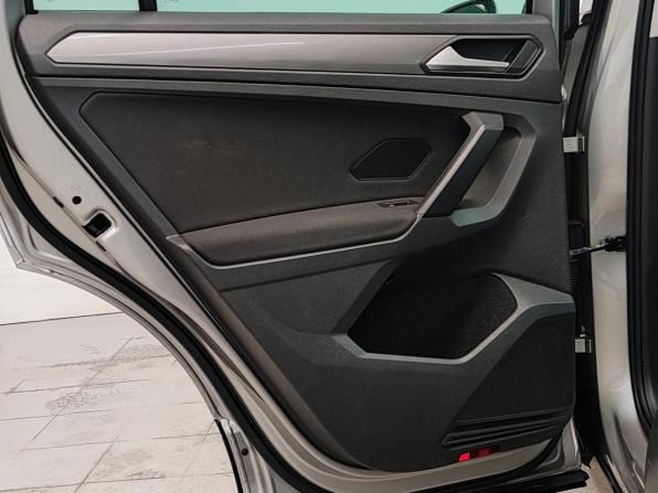 Volkswagen Tiguan II с пробегом 2020 года, цена 2 800 000 рублей, 95755 км, внедорожник, Автокод Объявления