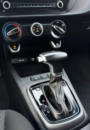 Kia Rio IV Рестайлинг с пробегом 2020 года, цена 1 373 000 рублей, 172137 км, седан, Автокод Объявления