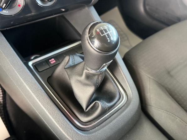 Volkswagen Jetta VI Рестайлинг с пробегом 2015 года, цена 1 098 000 рублей, 97159 км, седан, Автокод Объявления