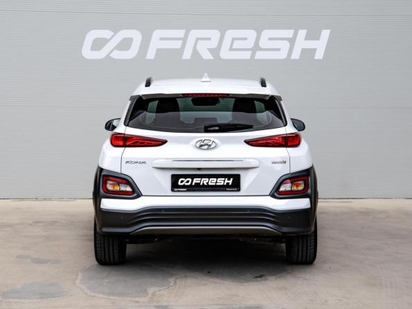 Hyundai Kona I с пробегом 2019 года, цена 2 703 000 рублей, 98600 км, внедорожник, Автокод Объявления