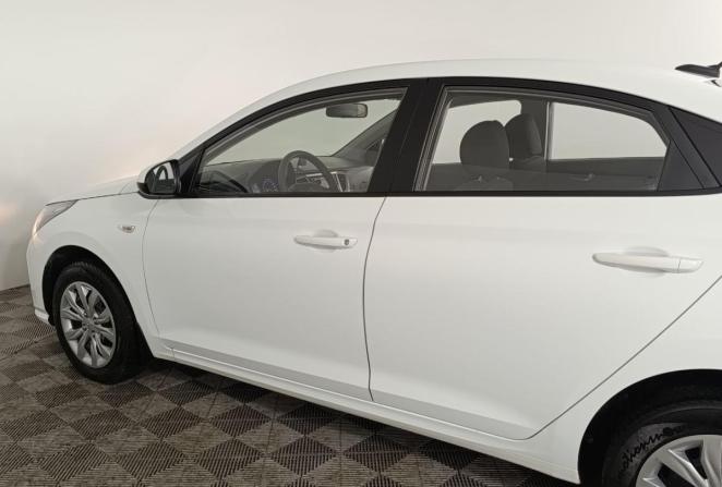 Hyundai Solaris II Рестайлинг с пробегом 2021 года, цена 1 395 000 рублей, 46683 км, седан, Автокод Объявления