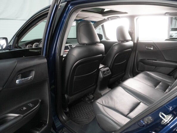 Honda Accord IX с пробегом 2013 года, цена 1 890 000 рублей, 131967 км, седан, Автокод Объявления