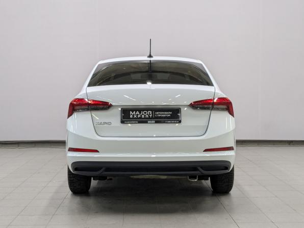 Skoda Rapid II с пробегом 2021 года, цена 1 715 000 рублей, 69993 км, лифтбек, Автокод Объявления