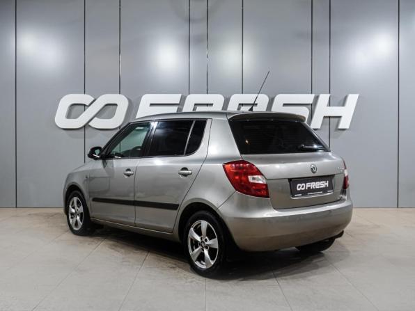 Skoda Fabia II Рестайлинг с пробегом 2010 года, цена 699 000 рублей, 154555 км, хэтчбек, Автокод Объявления