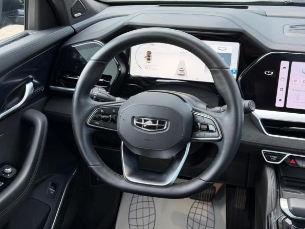 Geely Monjaro I с пробегом 2024 года, цена 3 499 000 рублей, 37304 км, внедорожник, Автокод Объявления