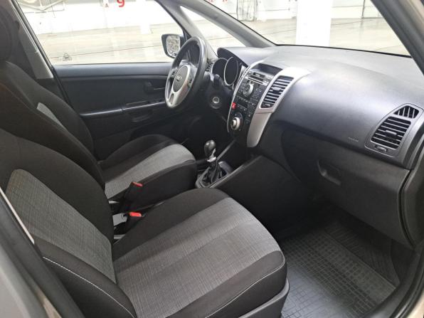 Kia Venga I с пробегом 2014 года, цена 955 000 рублей, 105816 км, минивэн, Автокод Объявления