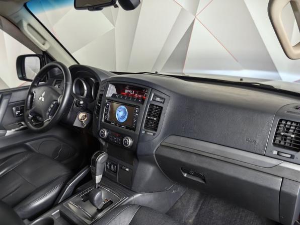 Mitsubishi Pajero IV Рестайлинг 1 с пробегом 2013 года, цена 2 249 000 рублей, 183485 км, внедорожник, Автокод Объявления