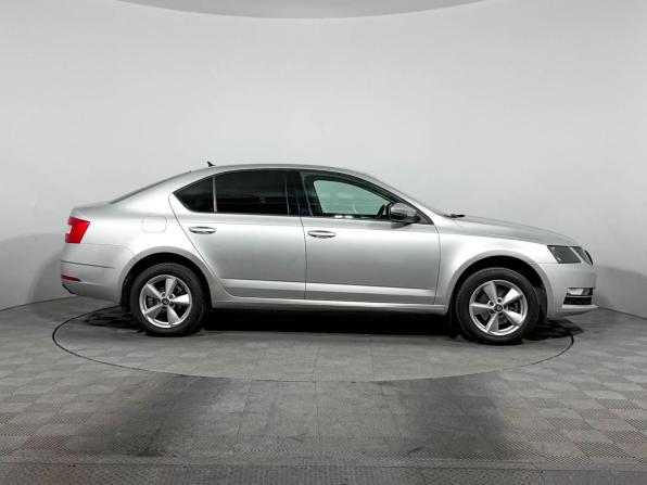 Skoda Octavia III (A7) Рестайлинг с пробегом 2017 года, цена 1 490 000 рублей, 127104 км, лифтбек, Автокод Объявления