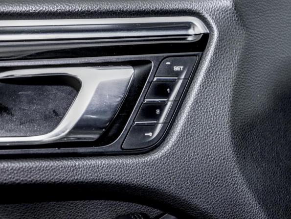 Porsche Macan I с пробегом 2015 года, цена 2 299 000 рублей, 130366 км, внедорожник, Автокод Объявления