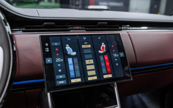 Новый Land Rover Range Rover V 2026 года, цена 24 500 000 рублей, внедорожник, Автокод Объявления