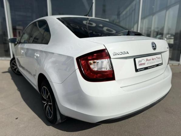 Skoda Rapid I Рестайлинг с пробегом 2019 года, цена 1 290 000 рублей, 82953 км, лифтбек, Автокод Объявления