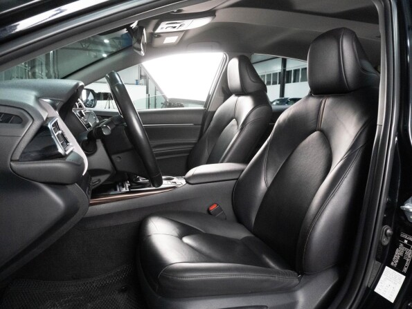 Toyota Camry VIII (XV70) с пробегом 2019 года, цена 2 829 000 рублей, 110961 км, седан, Автокод Объявления