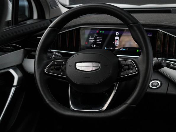Geely Atlas II с пробегом 2024 года, цена 3 000 000 рублей, 24957 км, внедорожник, Автокод Объявления