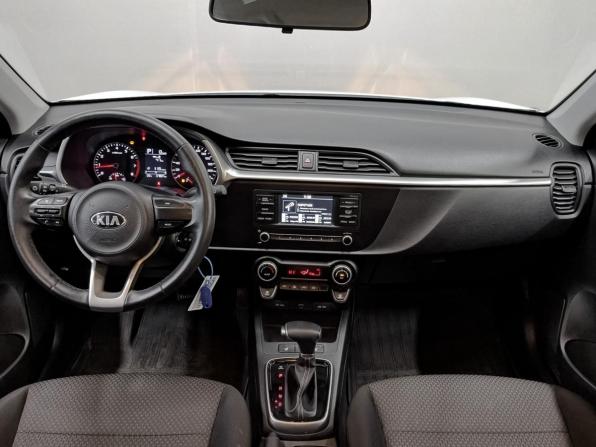 Kia Rio IV Рестайлинг с пробегом 2021 года, цена 1 650 000 рублей, 37885 км, седан, Автокод Объявления