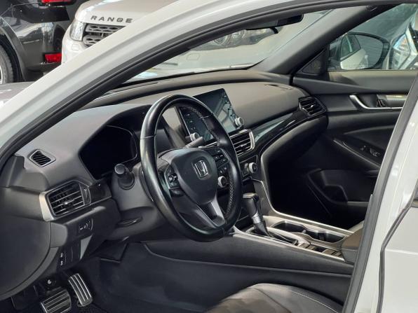 Honda Accord X Рестайлинг с пробегом 2021 года, цена 2 350 000 рублей, 81129 км, седан, Автокод Объявления